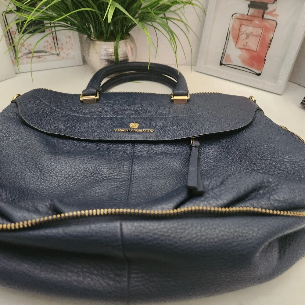 Vince Camuto vince camuto